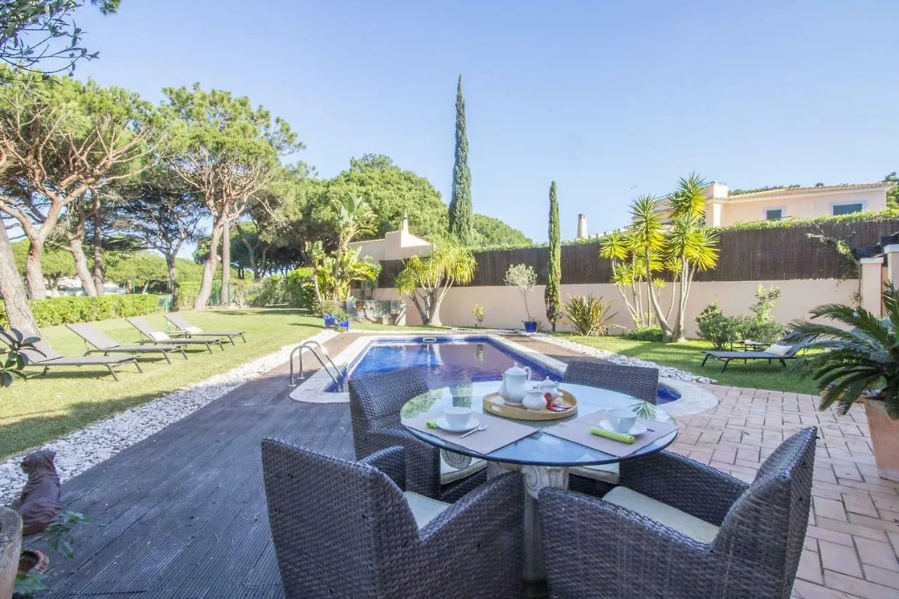 Rubi Villa Vilamoura 0*,